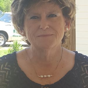 Meet your Posher, Debbie